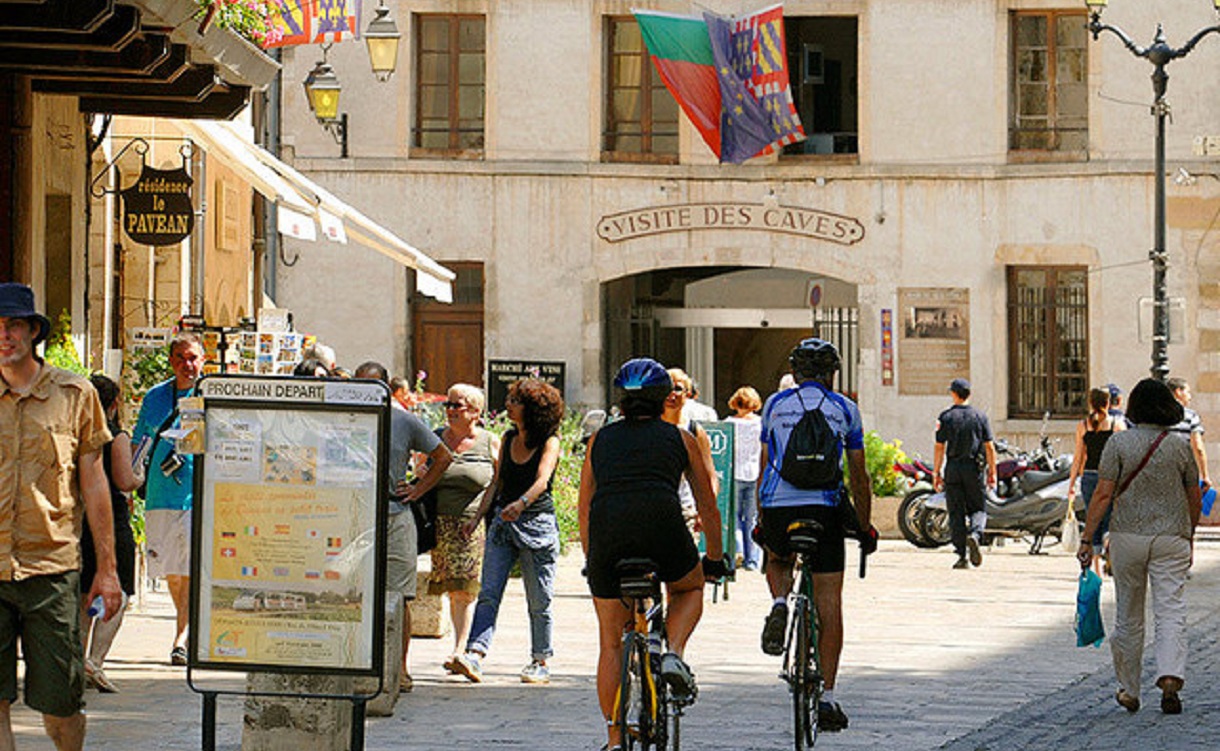 Burgundy hotsell bike trips