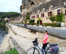 À vélo des vignobles bordelais aux châteaux de Dordogne
