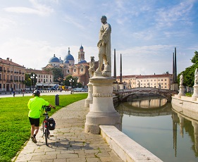 L’Italie du Nord des Dolomites à la lagune de Venise à vélo