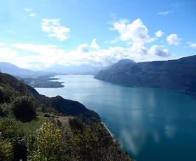 Le petit tour de la Riviera des Alpes à vélo