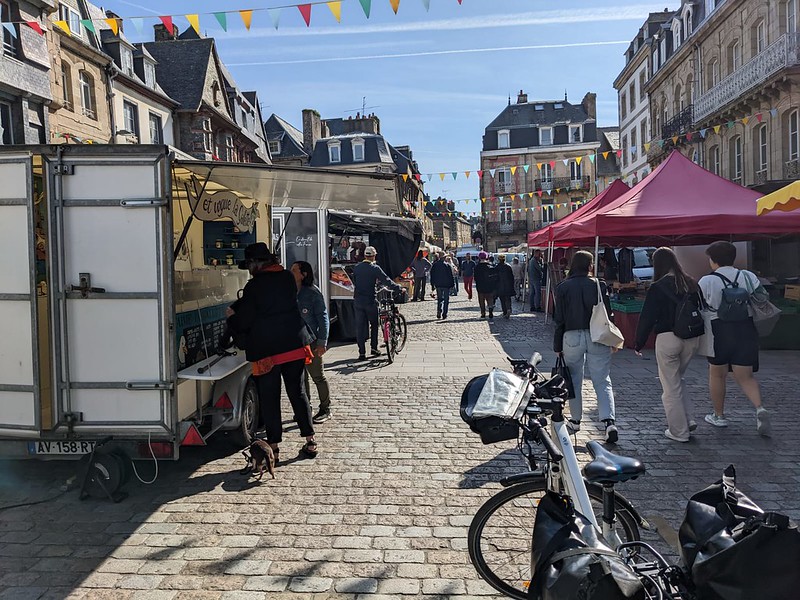 Lannion, jour de marché