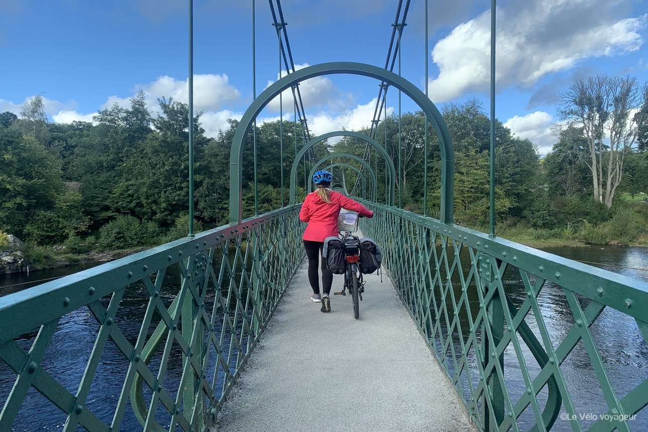 8 days cycling around Scotland’s lochs and castles