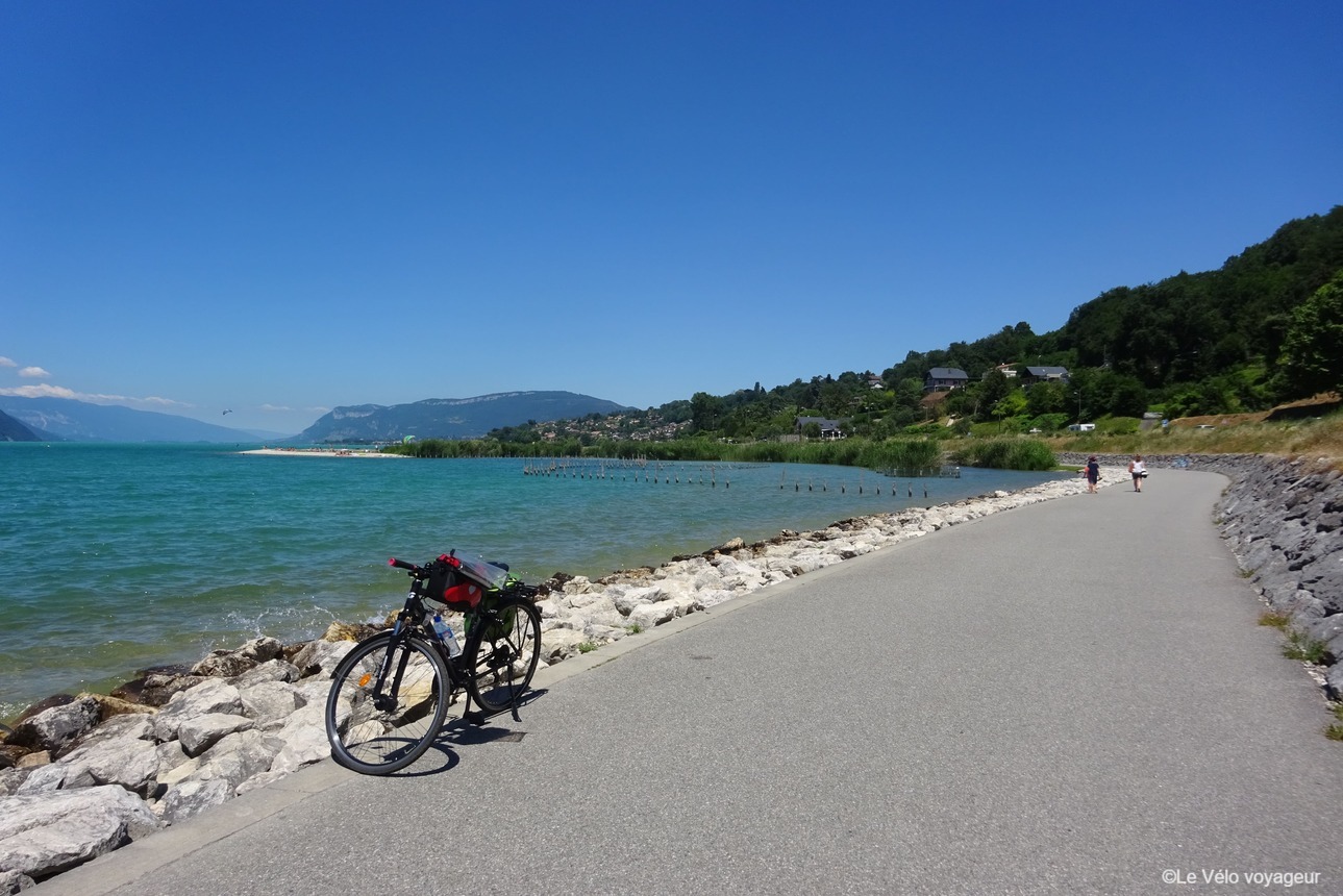 Le tour de la Riviera des Alpes : entre Rhône, canal et lacs