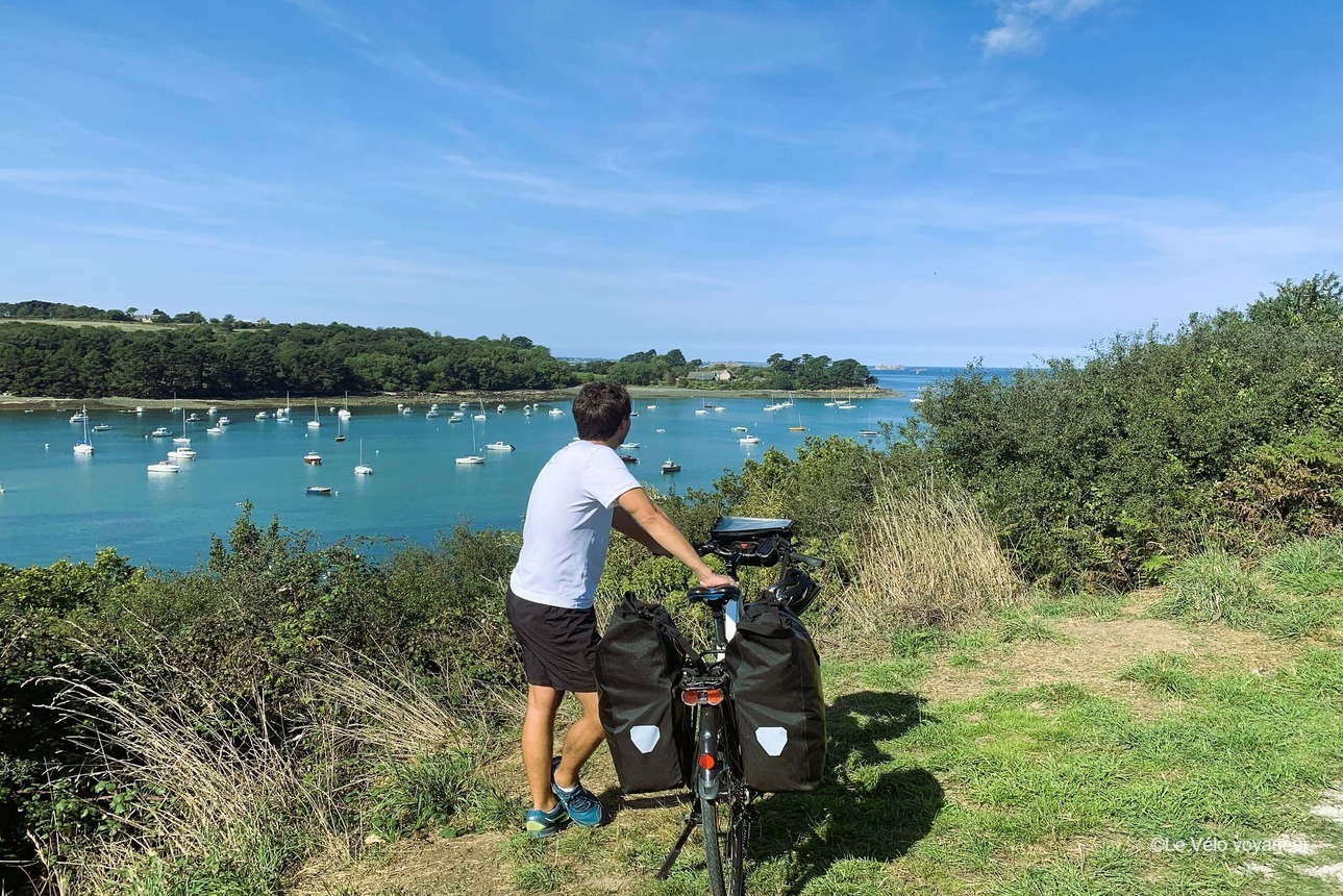 From Morlaix to Saint-Brieuc bays by bike, along the Brittany coast