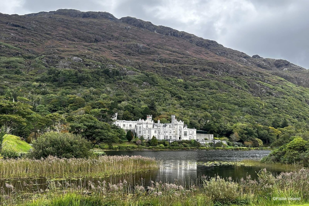 Cycling Ireland on the roads of Connemara