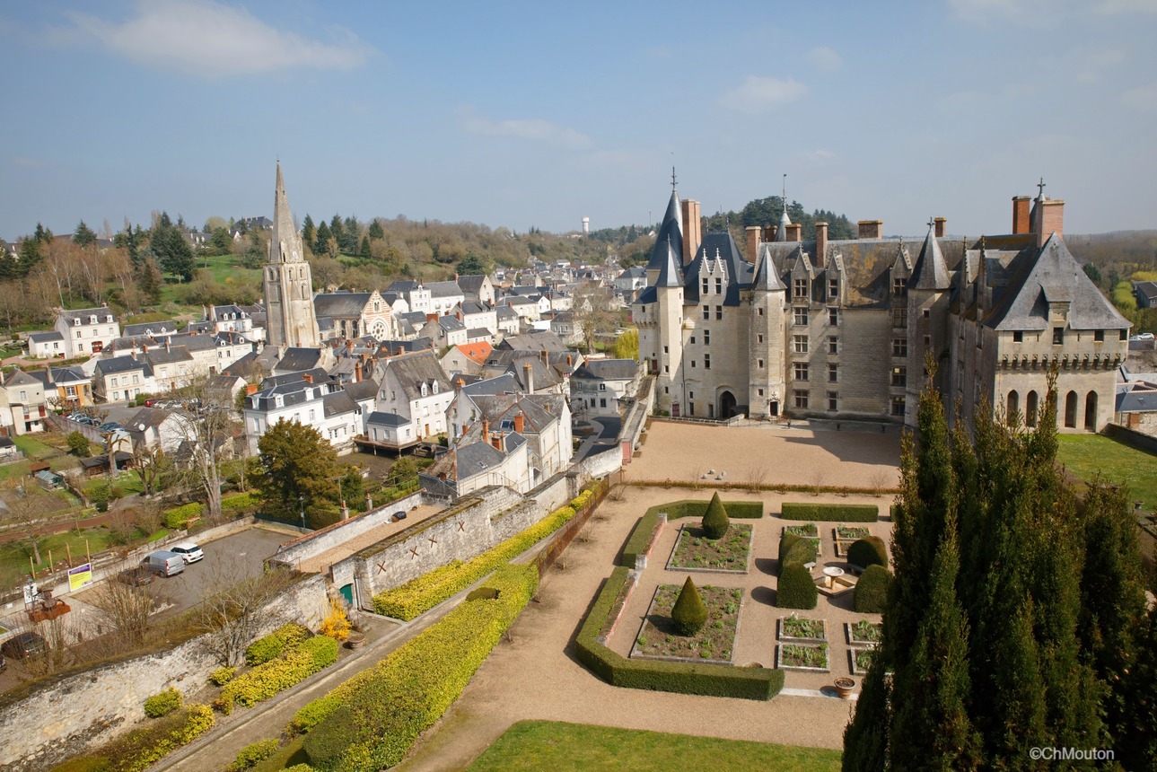 Bike tour along the Loire from Tours to Angers