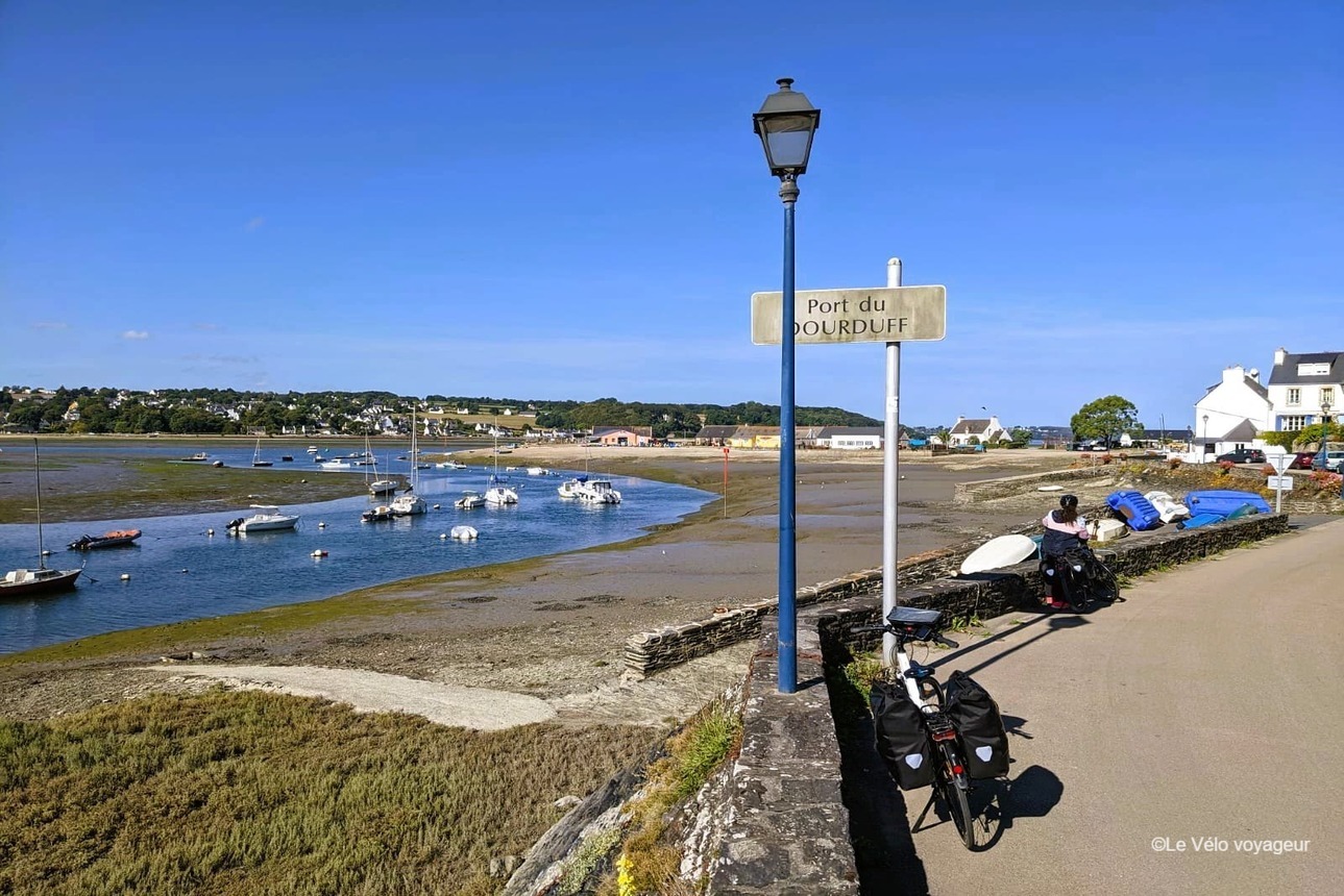 From Morlaix to Saint-Brieuc bays by bike, along the Brittany coast