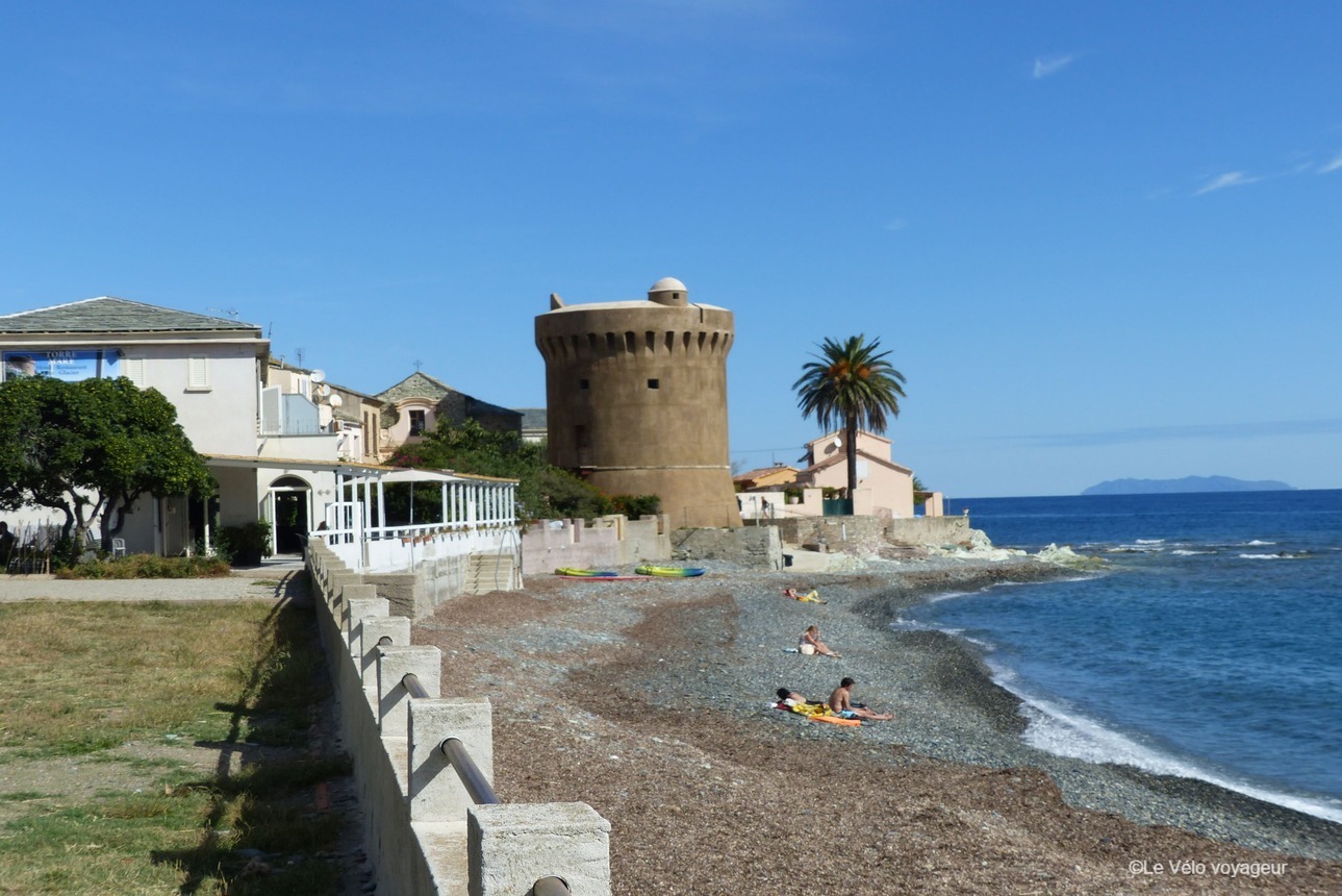 Coastal cycling tour around Cap Corse