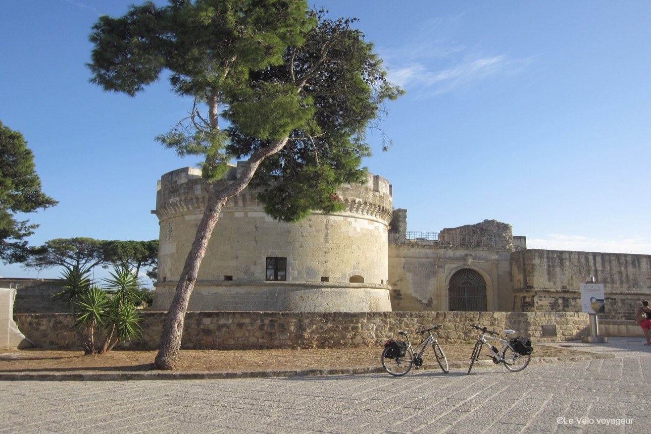 Cycling tour in Puglia from trulli to the sea