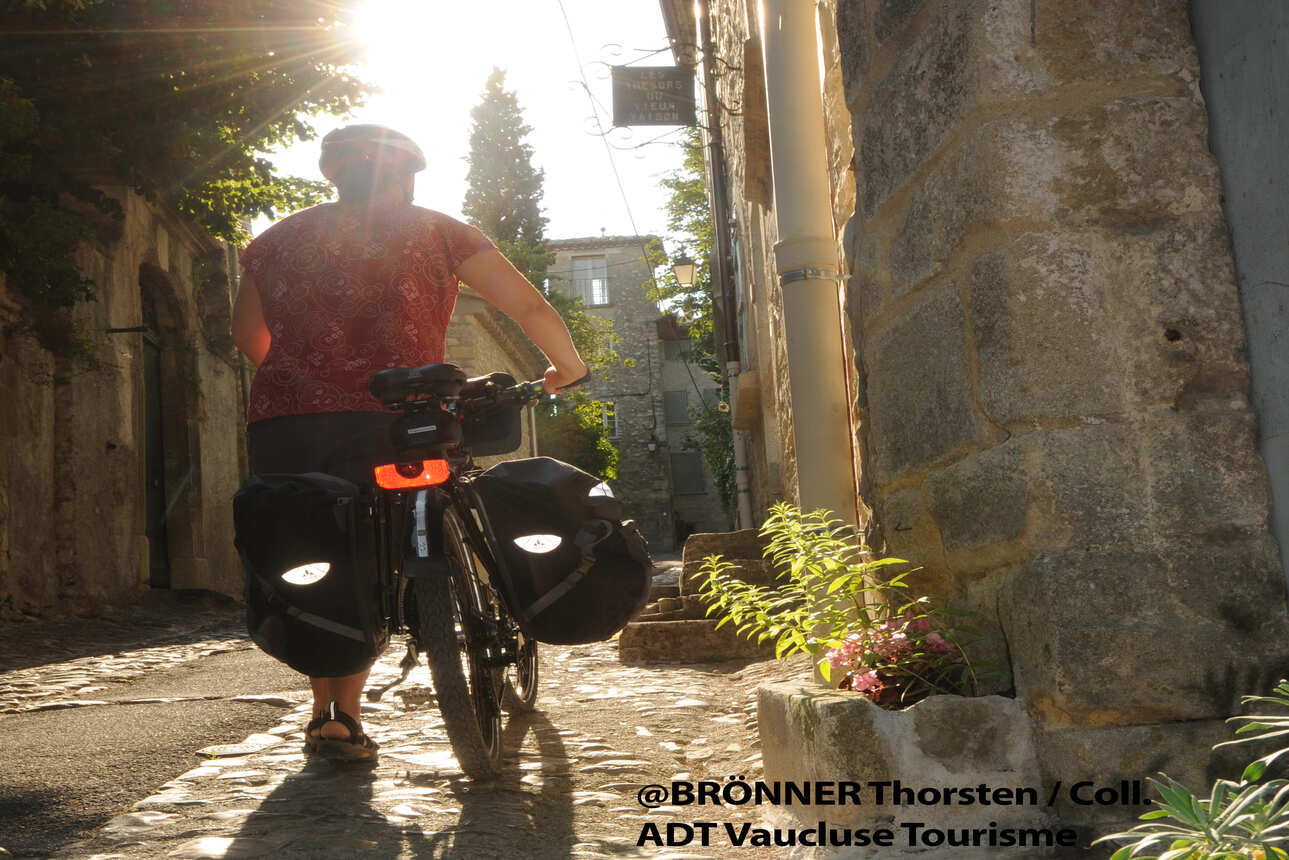 Provence cycling around Orange at the foot of the Mont Ventoux