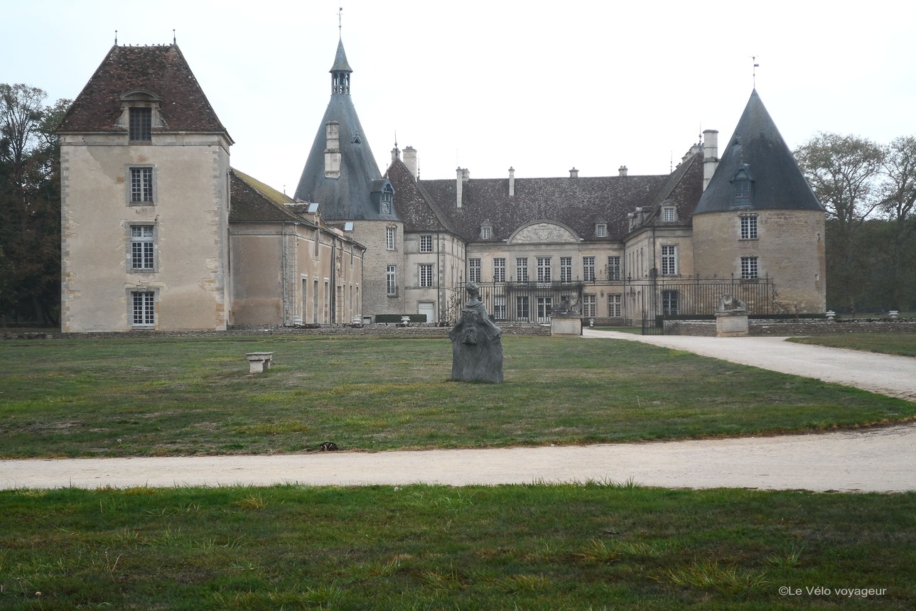 Traversée de la Bourgogne à vélo, entre canaux et vignobles