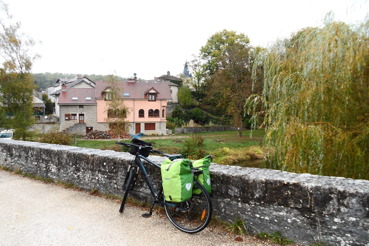 Traversée de la Bourgogne à vélo, entre canaux et vignobles