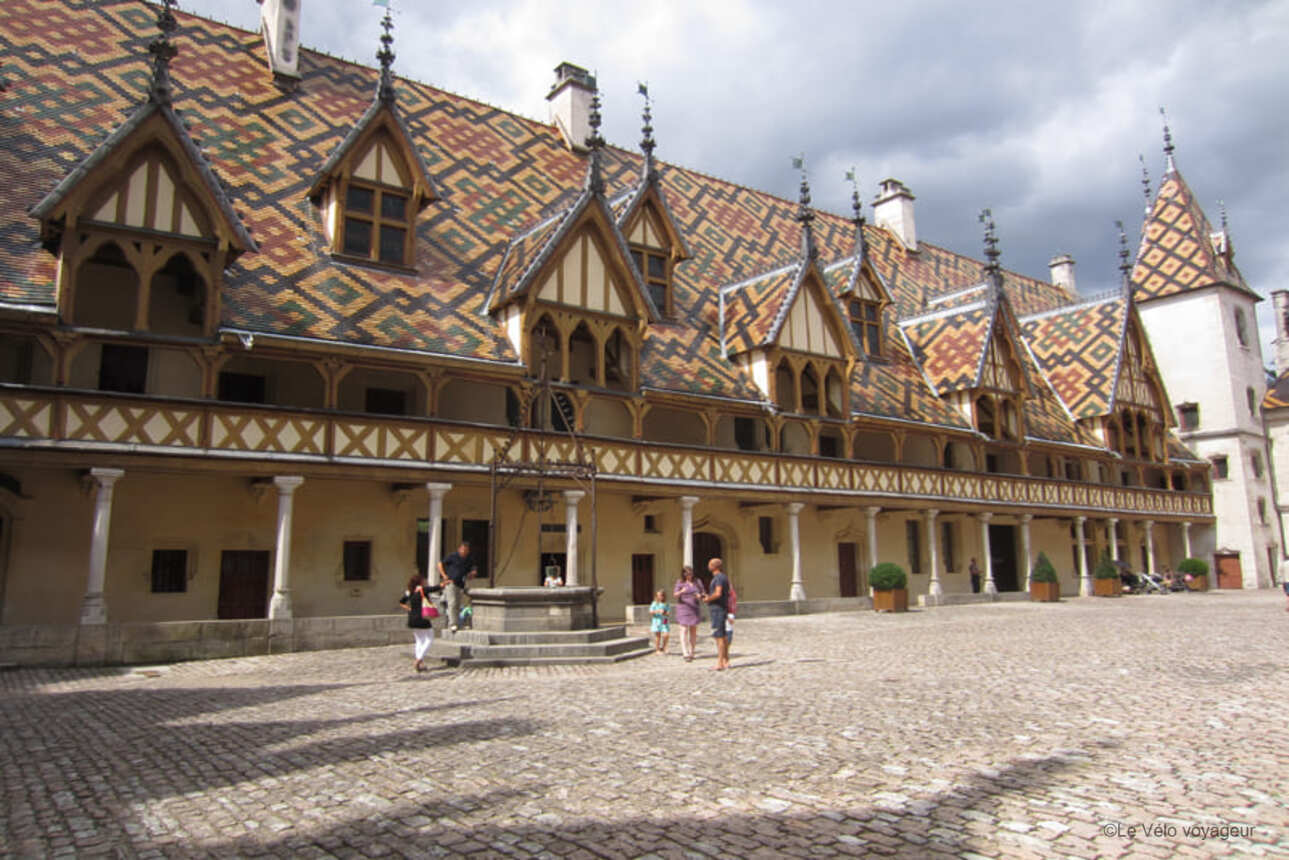 3-day bike tour in the wine region of Burgundy
