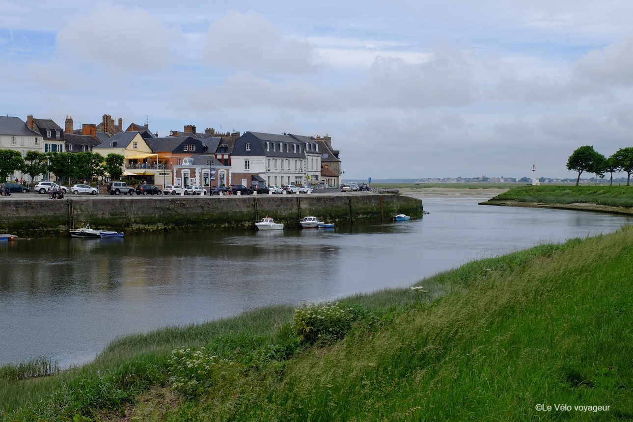 Cycling the Somme Bay: a center-based tour in Noyelles-sur-Mer