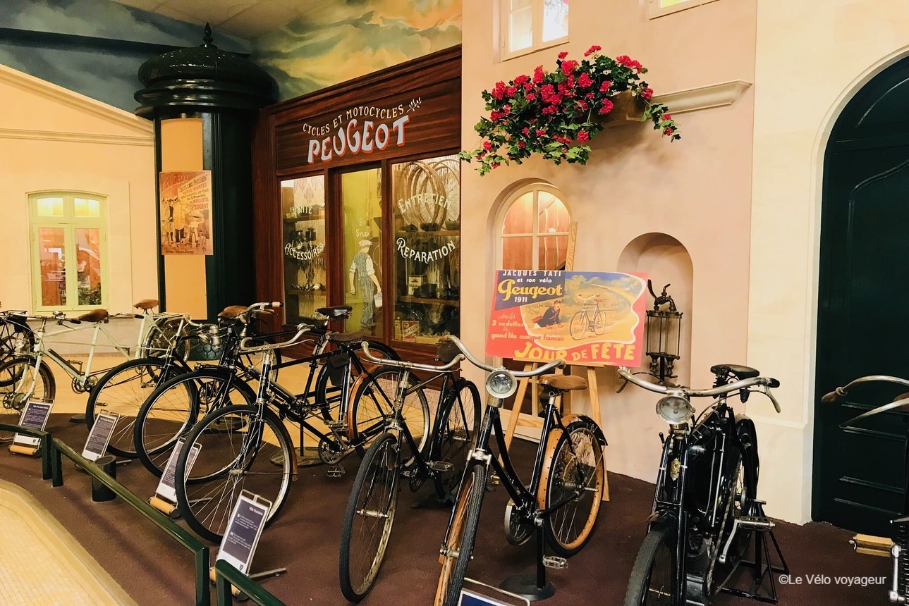 Cycling along the Doubs river, an authentic French experience