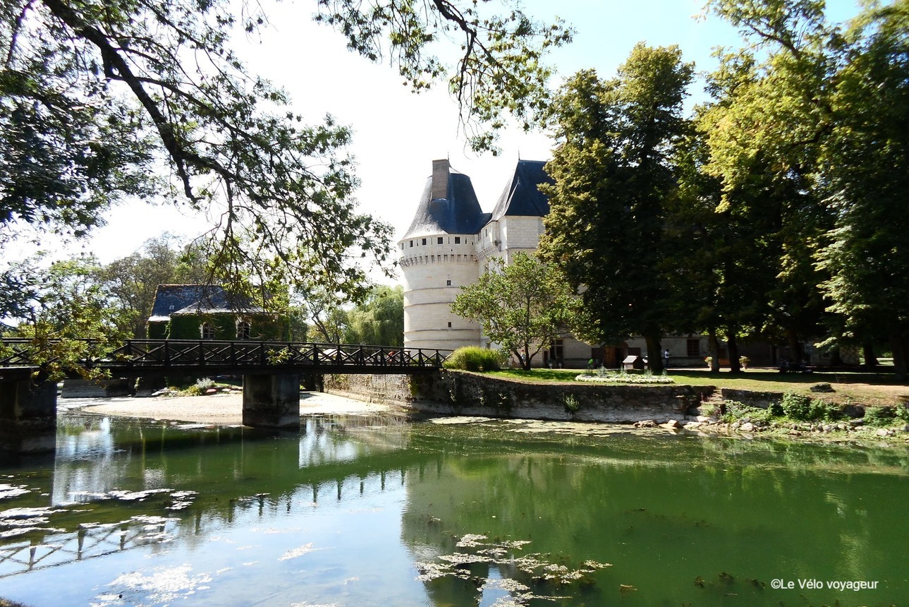 A 4-day escape between Tours and Saumur (canoe+bike)