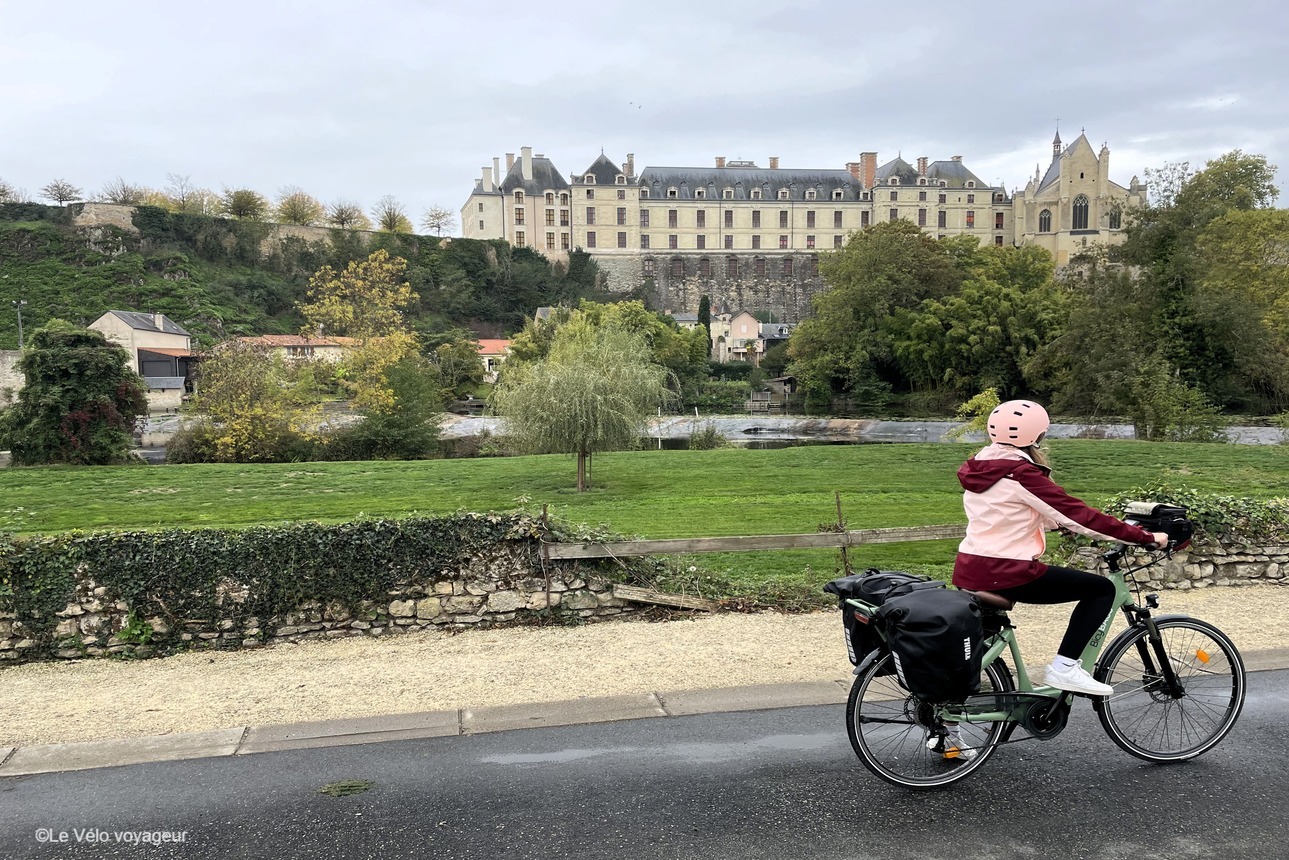 Cycling the Velo Francette route from Saumur to Niort
