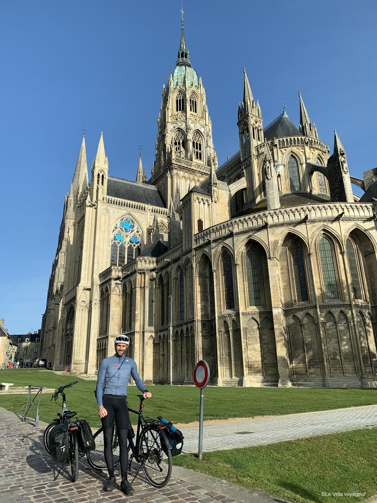 D-Day bike tour from Bayeux to Caen