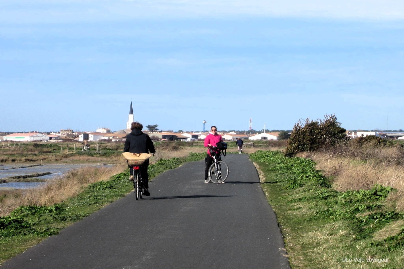 A vélo du marais poitevin aux plages de l´île de Ré